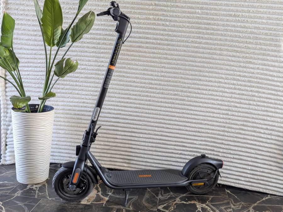 Б/В Електросамокат Segway Ninebot KickScooter F2 051201E [ProductHub SKU 051201E(2)]