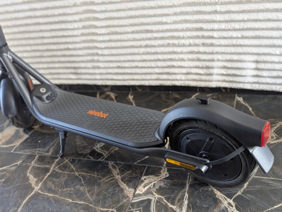 Б/В Електросамокат Segway Ninebot KickScooter F2 Plus (модель 051202E)
