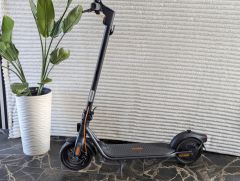 Б/В Електросамокат Segway Ninebot KickScooter F2 Plus (модель 051202E) [ProductHub SKU 051202E(2)]