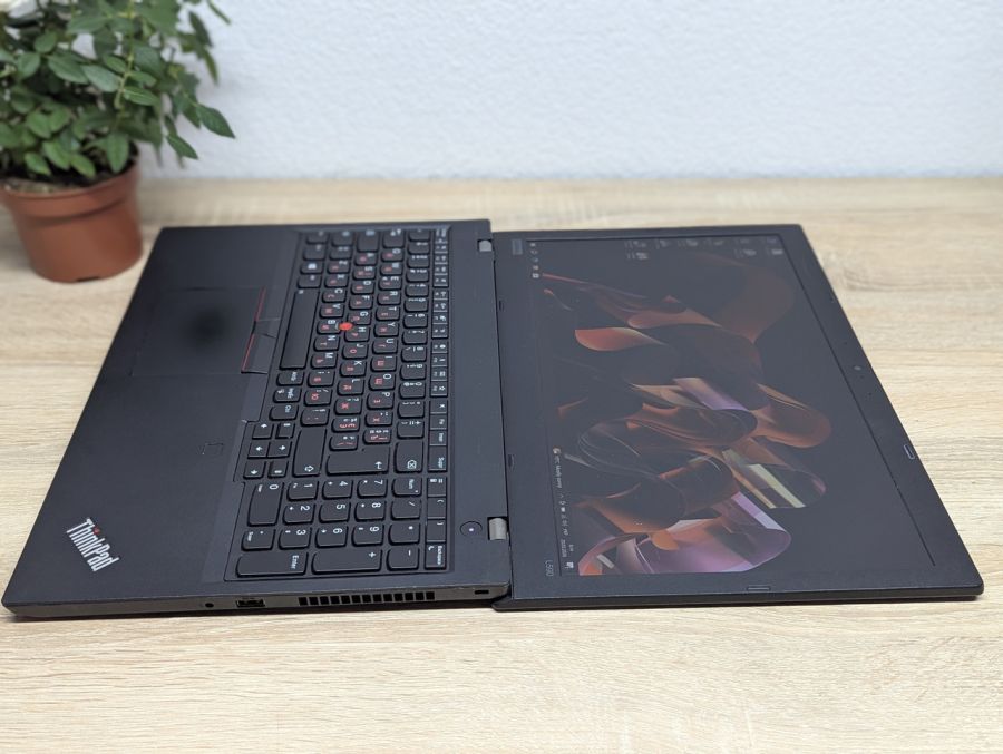Уцінка! Ноутбук Б/В Lenovo ThinkPad L590, Intel Core i5-8665U, DDR4 8 GB, SSD 128GB, 15.6" Full HD [ProductHub SKU L481]
