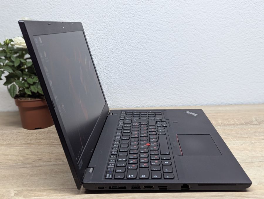 Ноутбук Б/В Lenovo ThinkPad L590, Intel Core i5-8665U, DDR4 8GB, SSD 128GB, 15.6" Full HD