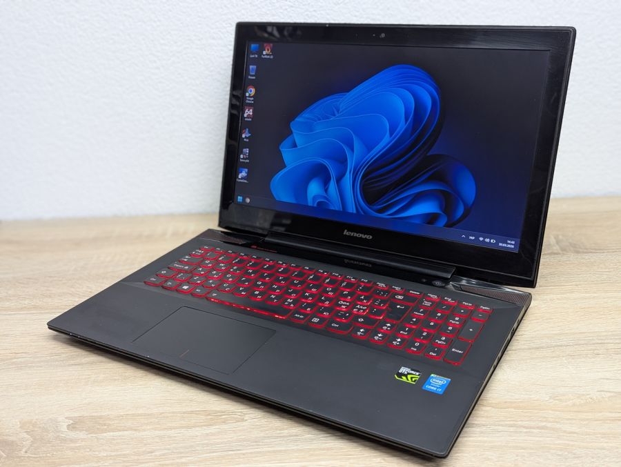 Ноутбук Б/В Lenovo IdeaPad Y50-70, Intel Core i7-4720HQ, DDR3 16GB, SSD 512GB, NVIDIA GeForce GTX 960M 2GB, 15.6" Full HD