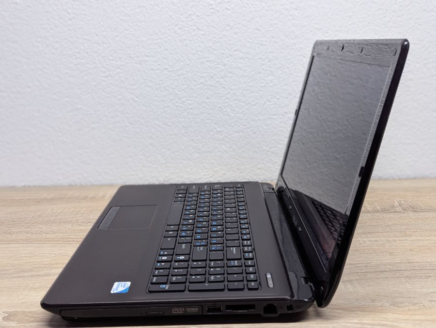 Ноутбук Б/В ASUS K52F, Intel Pentium P6100, DDR3 8 GB, SSD 128GB, 15.6" HD [ProductHub SKU Asus158]