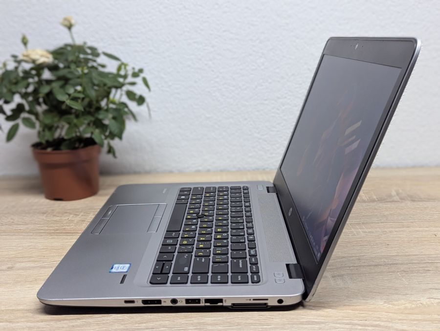Уцінка! Ноутбук Б/В HP EliteBook 840 G3, Intel Core i5-6200U, DDR4 8 GB, SSD 128GB, 14" HD [ProductHub SKU HP819]