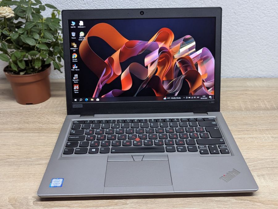 Ноутбук Б/В Lenovo ThinkPad L380, Intel Core i3-7020U, DDR4 8GB, SSD 256GB, 13" Full HD