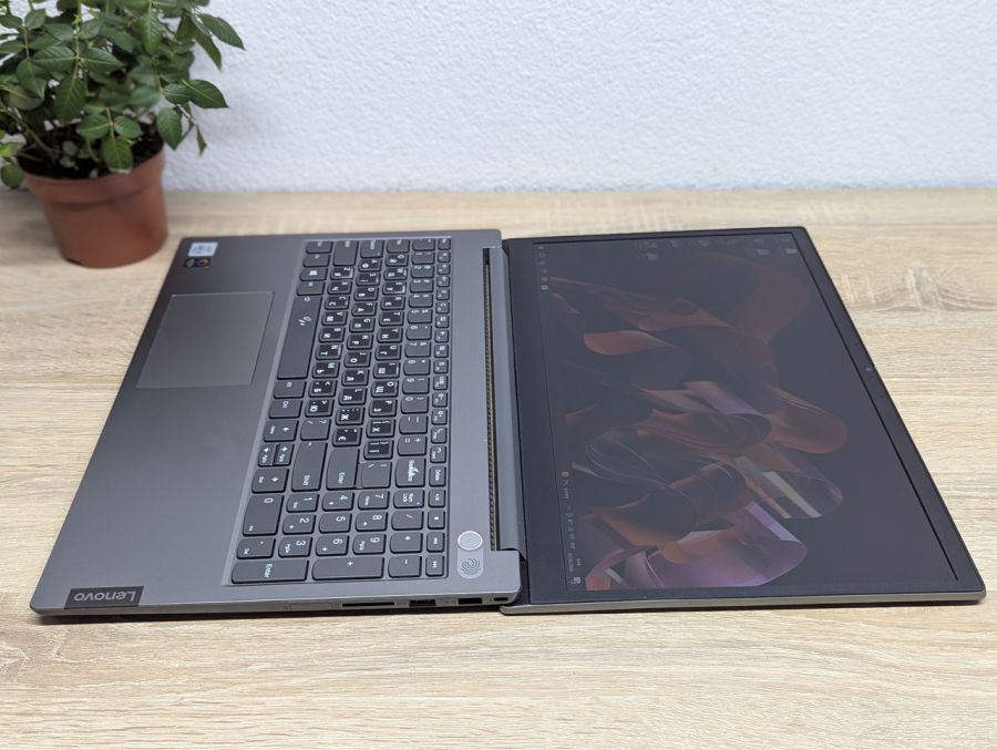 Ноутбук Б/В Lenovo ThinkBook V15-IIL, Intel Core i5-1035G7, DDR4 8GB, SSD 128GB + HDD 500GB, 15.6" Full HD