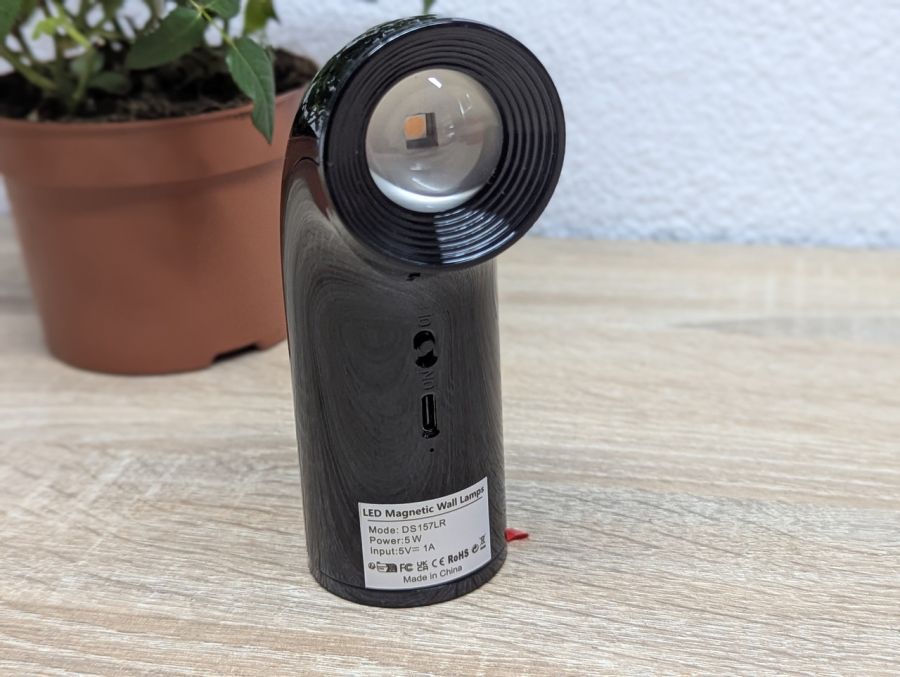 Новий Магнітний світлодіодний світильник Feallive DS157LR [ProductHub SKU 157LR(11)]