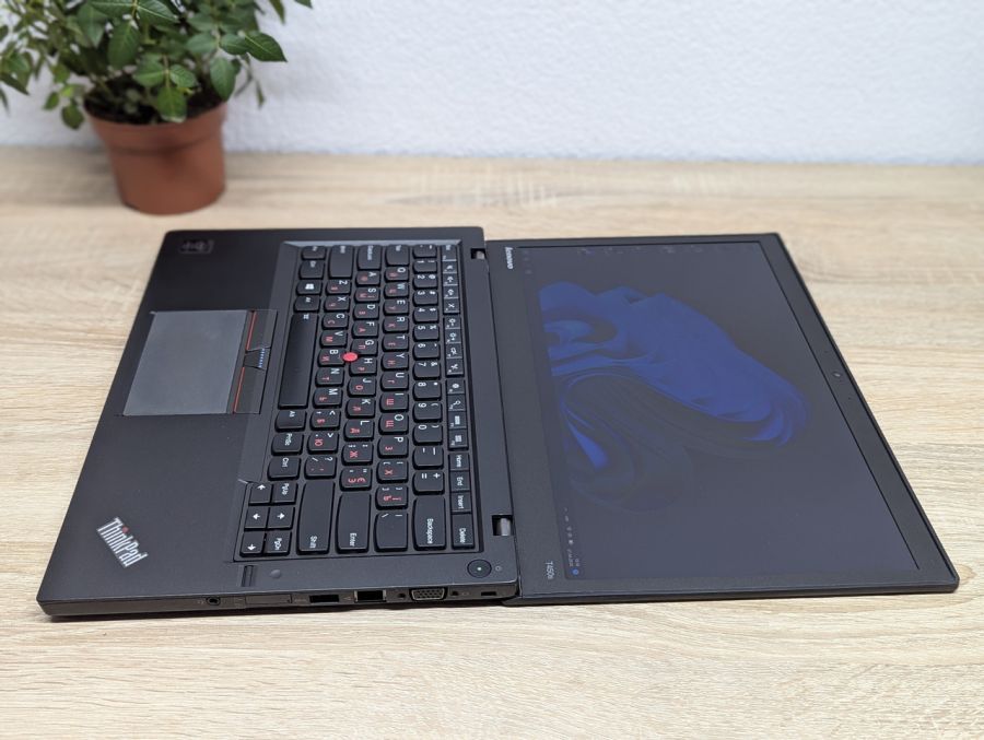 Ноутбук Б/В Lenovo ThinkPad T450S, Intel Core i5-5300U, DDR3 12GB, SSD 256GB, 14" HD [ProductHub SKU L542]