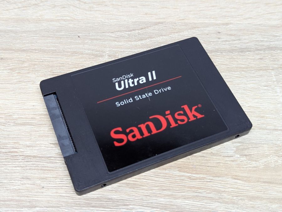 Б/В SSD SanDisk SanDisk Ultra II 120 ГБ SDSSDHI [ProductHub SKU SDHI120]