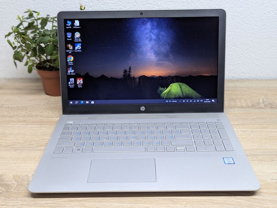 Ноутбук Б/В HP Pavilion Laptop 15, Intel Core i7-7500U, DDR4 16GB, SSD 256GB, 15" Full HD Сенсор