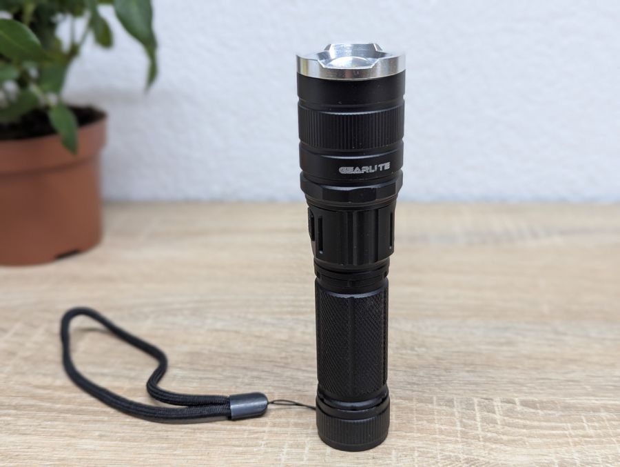 Новий Cвітлодіодний акумуляторний ліхтар Gearlite GR2000 [ProductHub SKU GR2000(11)]