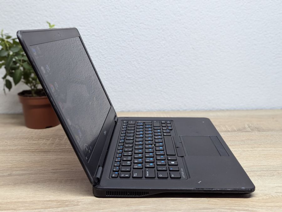 Ноутбук Б/В Dell Latitude E7450, Intel Core i5-5300U, DDR3 8GB, SSD 128GB, 14" Full HD [ProductHub SKU Dell553]
