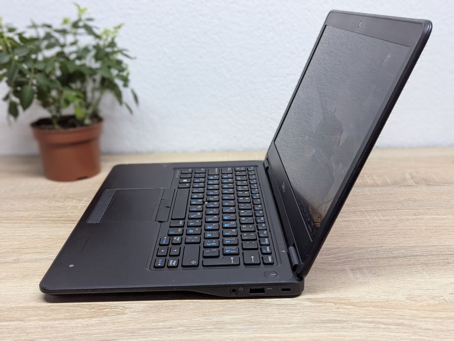 Ноутбук Б/В Dell Latitude E7450, Intel Core i5-5300U, DDR3 8GB, SSD 128GB, 14" Full HD [ProductHub SKU Dell553]