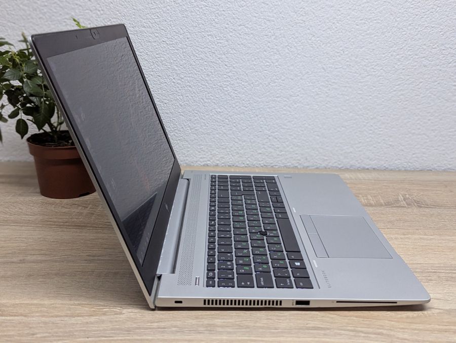 Ноутбук Б/В HP EliteBook 755 G5, AMD Ryzen 5 Pro Mobile 2500U, DDR4 8GB, SSD 256GB, Microsoft Basic Display Adapter, 15.6" Full HD