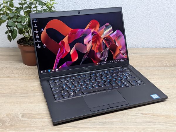 Ноутбук Б/В Dell Latitude 7380, Intel Core i5-7300U, DDR4 16 GB, SSD 256GB, 13" Full HD Сенсор [ProductHub SKU Dell565]