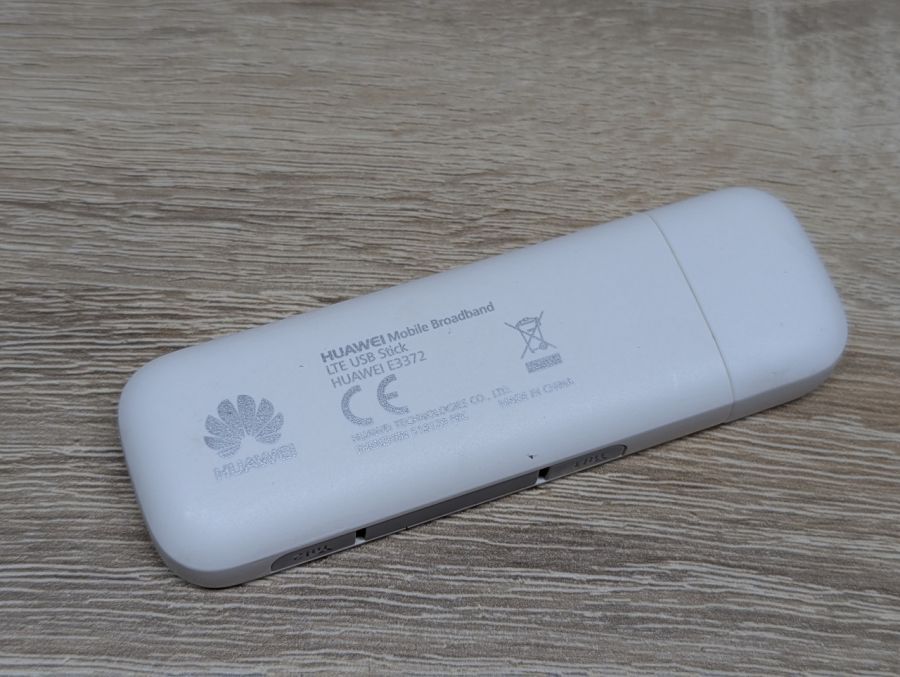 Б/В 4G LTE USB-модем Huawei E3372 [ProductHub SKU E3372]