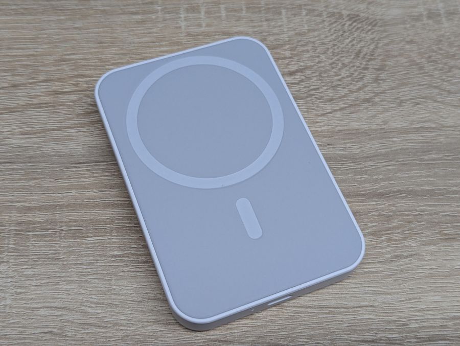 Новий Зарядний пристрій з магнітним кріпленням MagSafe [ProductHub SKU PQML(12)]