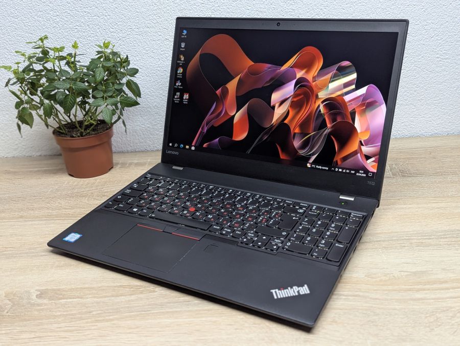 Ноутбук Б/В Lenovo ThinkPad T570, Intel Core i5-7300U, DDR4 8GB, SSD 256GB, 15.6" Full HD