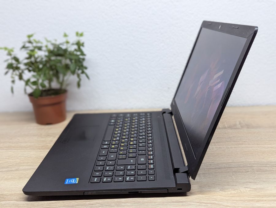 Ноутбук Б/В Lenovo deapad 100-15IBY, Intel Pentium N3540, DDR3 8GB, SSD 128GB, 15.6" HD [ProductHub SKU L568]