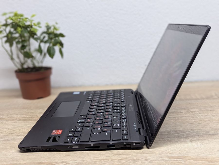 Ноутбук Б/В Fujitsu LifeBook U939X, Intel Core i5-8265U, DDR4 16GB, SSD 256GB, 13" Full HD Сенсор