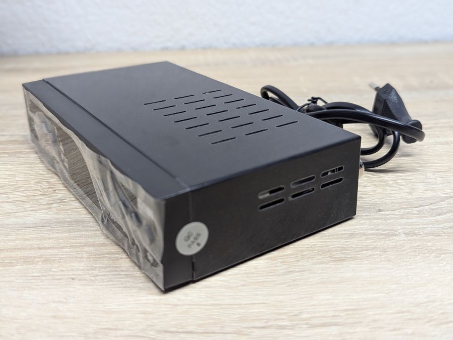 Новий Цифровий ефірний тюнер Romicta T-265 [ProductHub SKU T-265(14)]