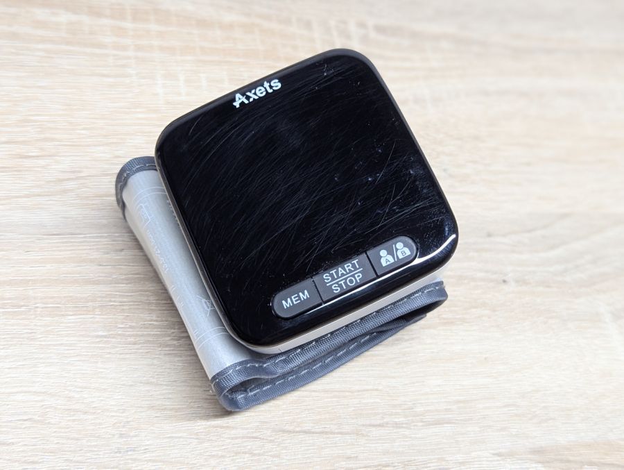 Автоматичний тонометр на зап'ястя Axets U63I