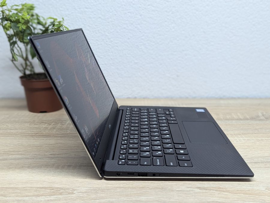 Ноутбук Б/В Dell XPS 13 9360, Intel Core i5-7200U, DDR4 8 GB, SSD 256GB, 13" Full HD [ProductHub SKU Dell591]