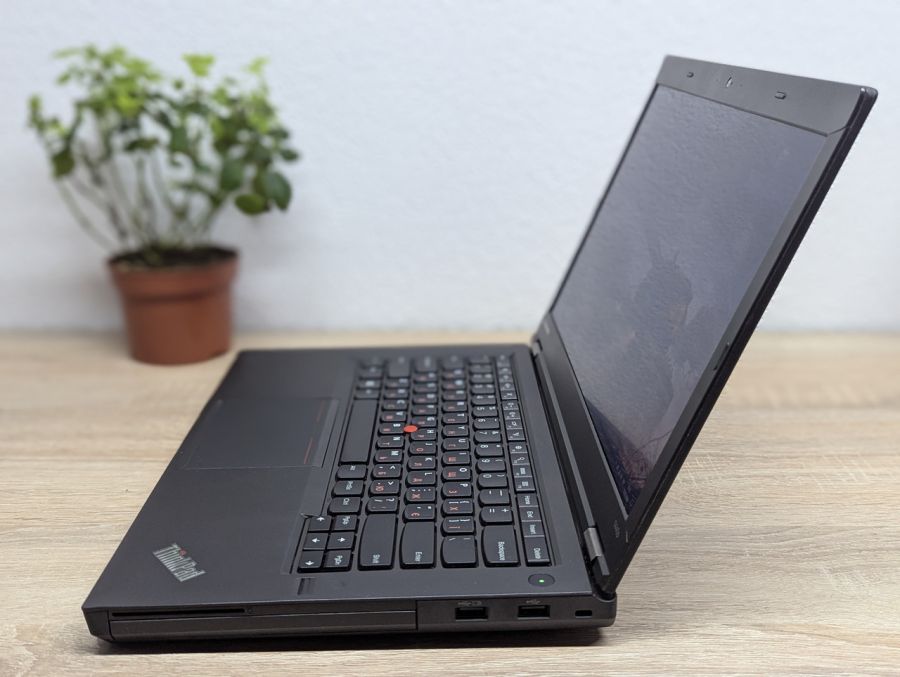 Ноутбук Б/В Lenovo T440P, Intel Core i5-4300M, DDR3 8GB, SSD 128GB, 14" HD [ProductHub SKU L585]
