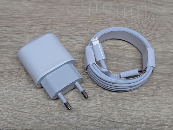 Новий Адаптер живлення USB-C-Lightning 20 Вт [ProductHub SKU QCAb(16)]