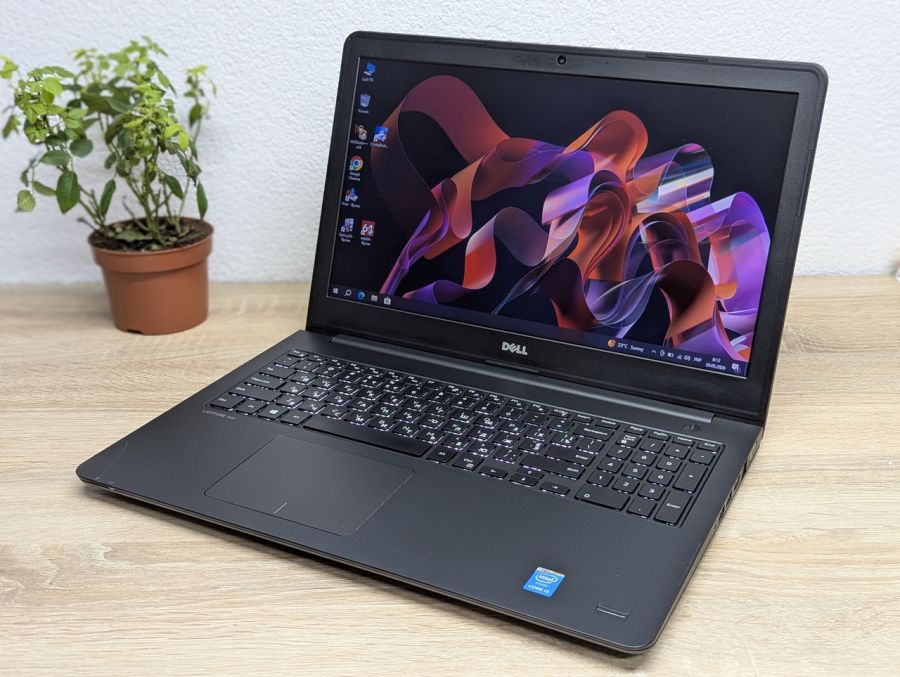 Ноутбук Б/В Dell Latitude 3550, Intel Core i5-5200U, DDR3 8 GB, SSD 128GB, NVIDIA GeForce 830M 2Gb, 15.6" [ProductHub SKU Dell596]
