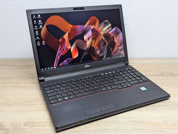 Ноутбук Б/В Fujitsu E556, Intel Core i7-6500U, DDR4 8GB, SSD 128GB, 15.6" Full HD