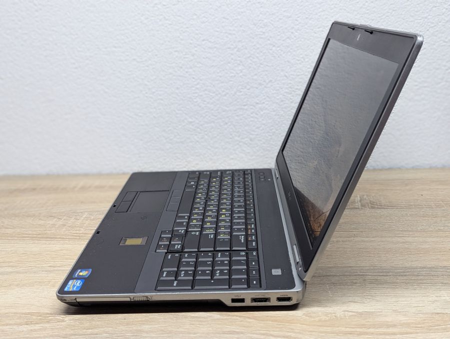 Ноутбук Б/В Dell Latitude E6530, Intel Core i7-3720QM, DDR3 8 GB, SSD 256GB, NVIDIA NVS 5200M 1Gb, 15.6" Full HD [ProductHub SKU Dell602]