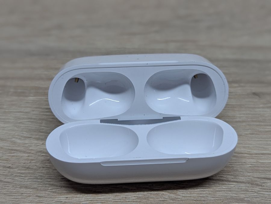 Новий Зарядний кейс для Apple AirPods Pro [ProductHub SKU 6365(20)]