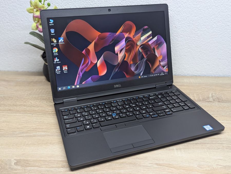 Ноутбук Б/В Dell Latitude 5580, Intel Core i5-6300U, DDR4 8 GB, SSD 256GB, 15.6" HD [ProductHub SKU Dell607]