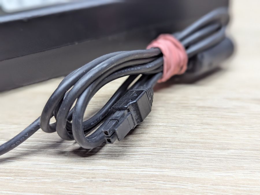 Б/В Блок живлення Сisco AD10048P3 100 Вт 48 В 2.08 А 2-Pin [ProductHub SKU AD10048P3]