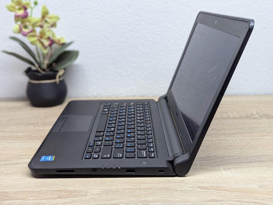 Ноутбук Б/В Dell Latitude 3340, Intel Core i5-4210U, DDR3 8GB, SSD 128GB, 13.3" HD [ProductHub SKU Dell609]