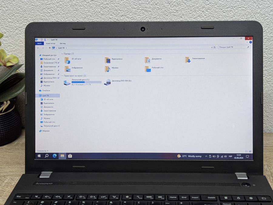 Ноутбук Б/В Lenovo E550, Intel Core i3-5005U, DDR3 8GB, SSD 128GB, 15.6" HD [ProductHub SKU L595]