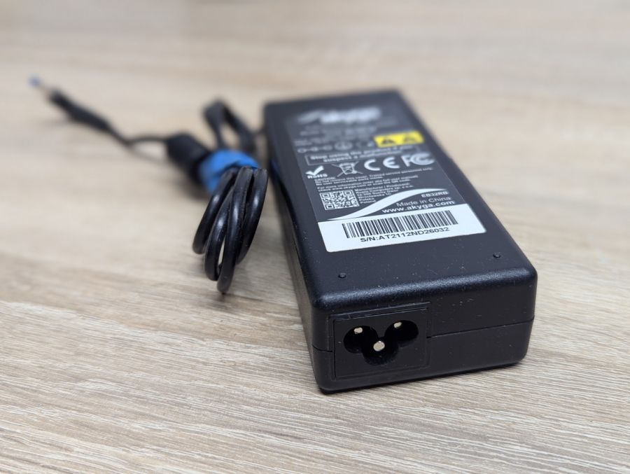 Б/В Блок живлення Akyga AK-ND-26 90 Вт 19.5 В 4.62 А 4.5 x 3.0 мм [ProductHub SKU AK-ND-26]