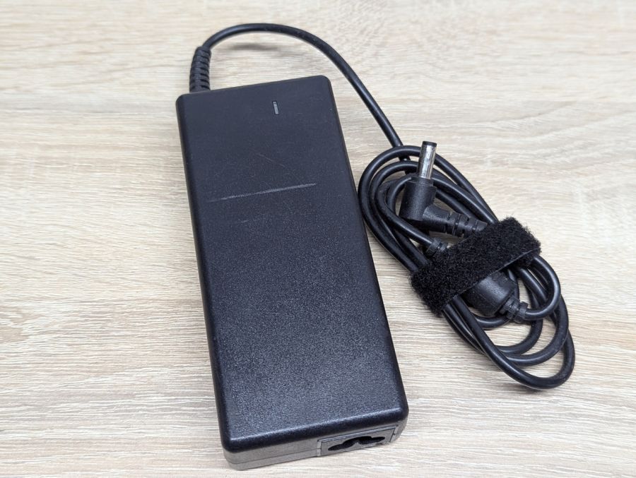 Б/В Блок живлення Akyga AK-ND-28 72 Вт 12 В 6.0 А 5.5 x 2.5 мм [ProductHub SKU AK-ND-28]