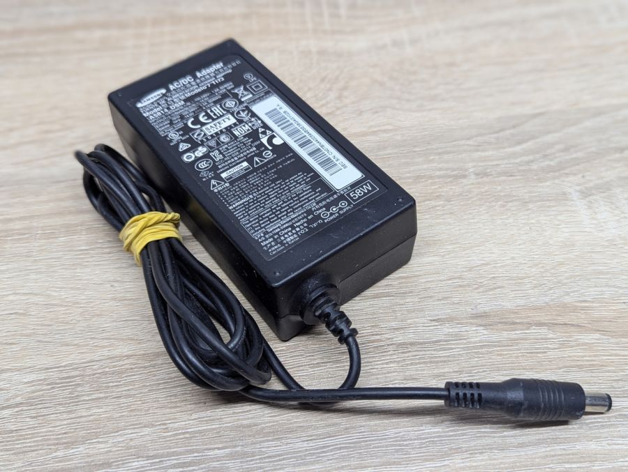 Блок живлення Samsung A5814_DSM 58 Вт,14В,4.143 А,6.5 x 4.4 мм Б/В