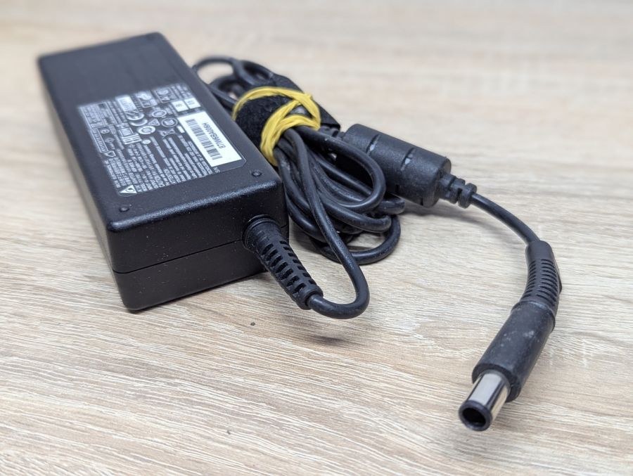 Б/В Блок живлення Delta Electronics ADP-90СE B,90W,19V,4.74A,7.4 х 5.0 [ProductHub SKU ADP-90СE]
