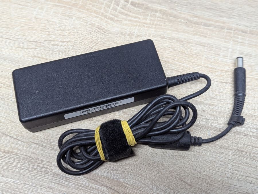 Блок живлення Delta Electronics ADP-90СE B,90W,19V,4.74A,7.4 х 5.0 Б/В