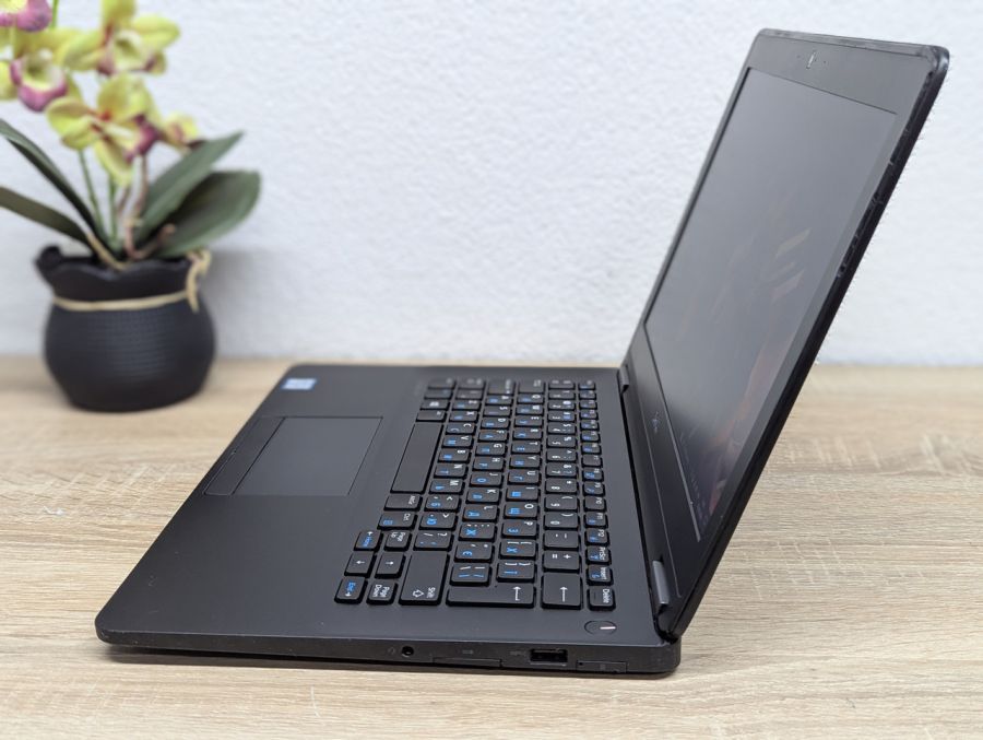 Ноутбук Б/В Dell Latitude E7270, Intel Core i7-6600U, DDR4 8GB, SSD 128GB, 12" HD