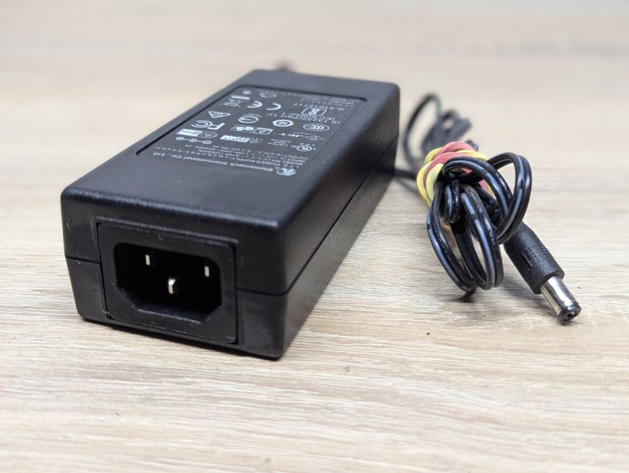 Б/В Блок живлення Elementech International A16-112D300N,36Вт,12 В, 3 А,5.5 x 2.1 мм [ProductHub SKU 112D300N]