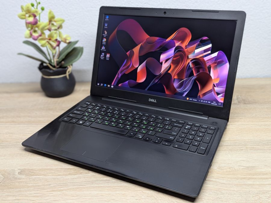 Ноутбук Б/В Dell Inspiron 5570, Intel Core i3-6006U, DDR4 8 GB, SSD 128GB, AMD Radeon 530 2Gb, 15.6" Full HD [ProductHub SKU Dell619]