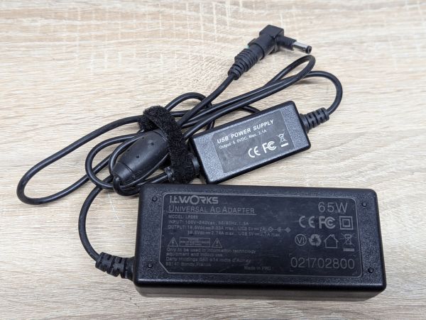 Б/В Адаптер живлення It Works LPS65, 65W, 19.5V,3.33A,4.2x2.0мм [ProductHub SKU LPS65]