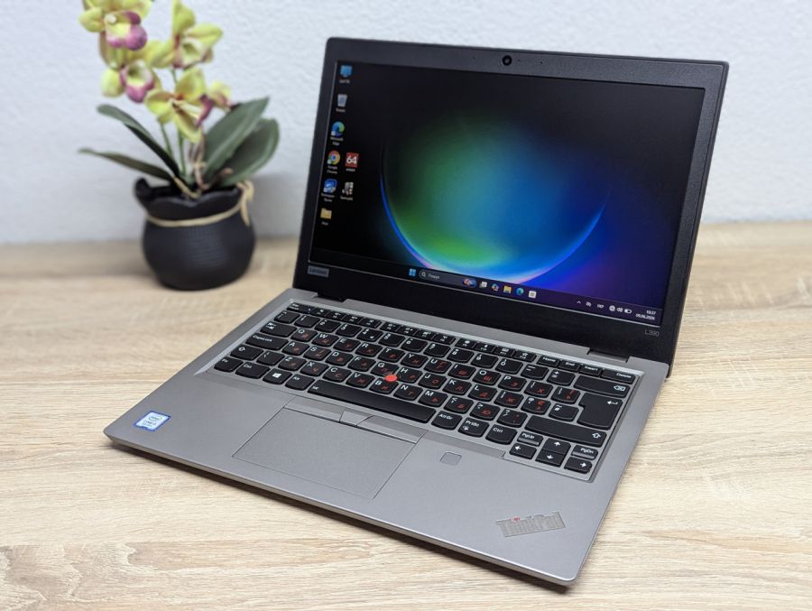 Ноутбук Б/В Lenovo ThinkPad L390, Intel Core i3-8145U, DDR4 8 GB, SSD 256GB, 13" Full HD [ProductHub SKU L605]