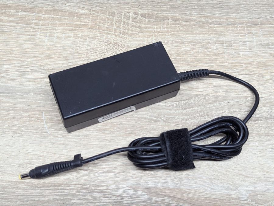 Б/В Блок живлення AcBel AD9014,65 Вт,9В,3.42А,4.8 x 1.7 мм [ProductHub SKU AD9014]