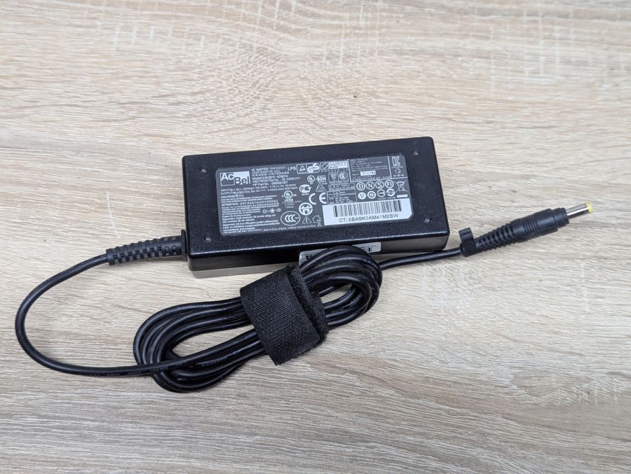 Б/В Блок живлення AcBel AD9014,65 Вт,9В,3.42А,4.8 x 1.7 мм [ProductHub SKU AD9014]