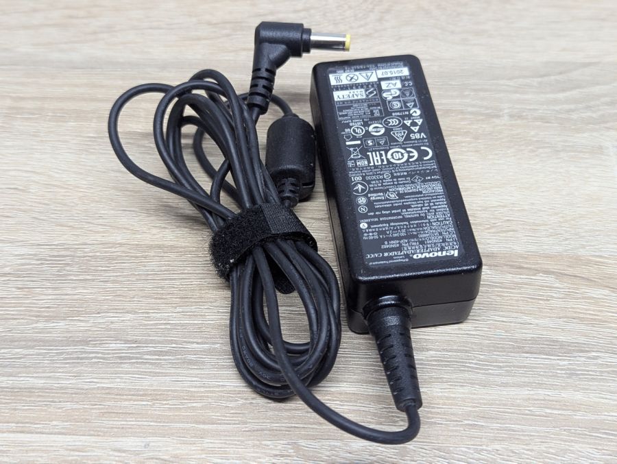 Б/В Блок живлення Lenovo ADP-40NH B, 20V,2А,40W,5.5 х 2.5 мм [ProductHub SKU ADP-40NH]